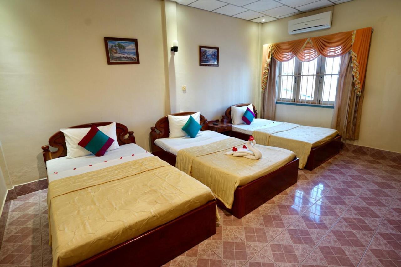 באטאמבנג Royal Hotel מראה חיצוני תמונה